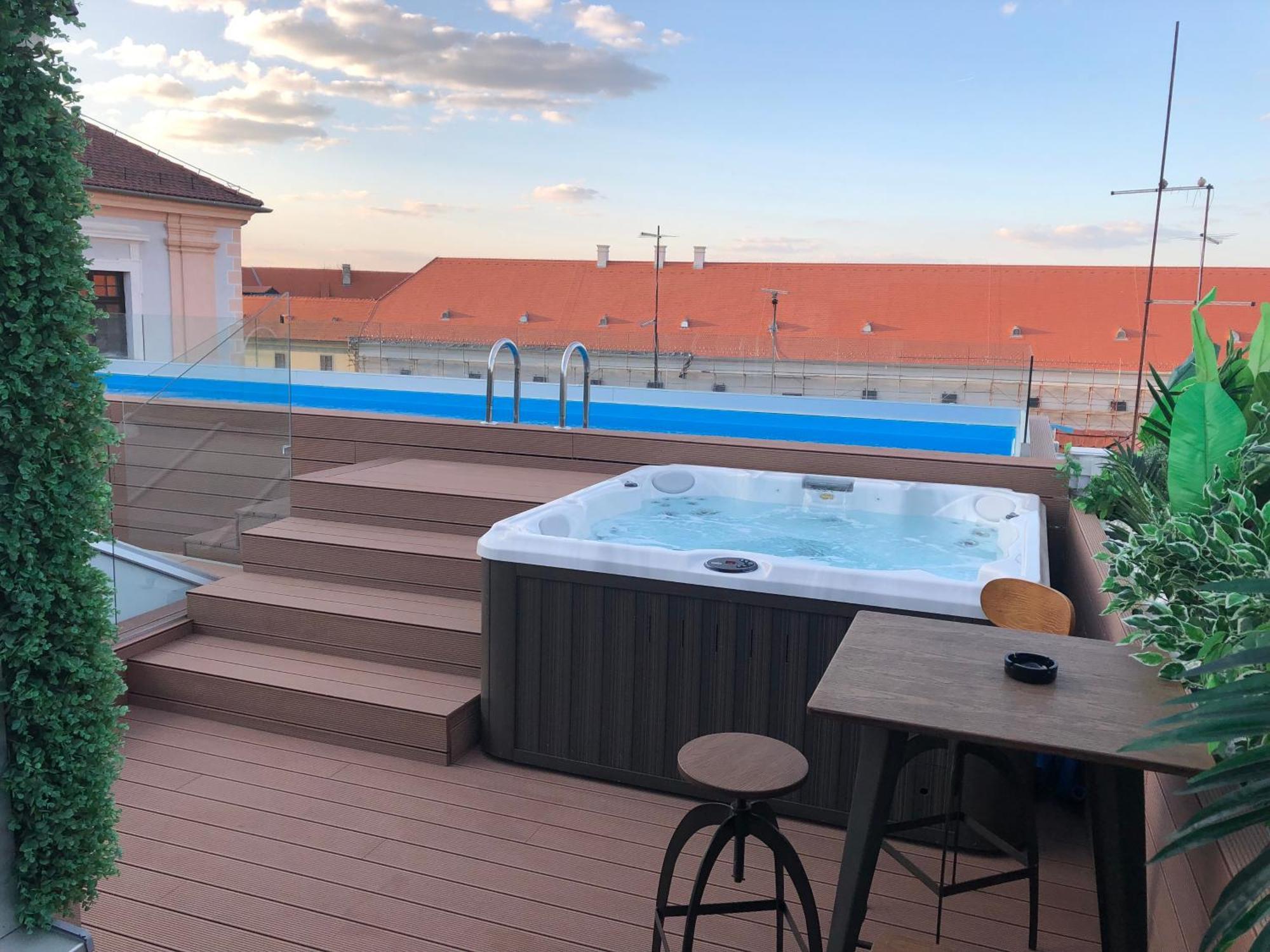 Boutique Hotel Tvrda オシエク エクステリア 写真